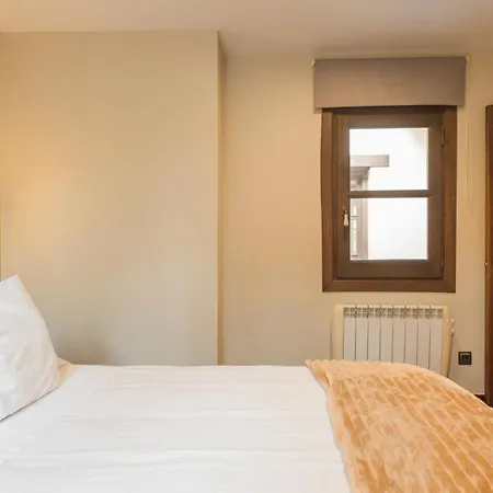 Apartamentos Las Teresitas Junto A La Catedral Toledo Room photo
