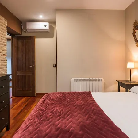 Apartamentos Las Teresitas Junto A La Catedral Toledo Room photo
